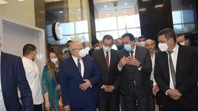 رئيس جامعة القاهرة: رفع الطاقة الاستيعابية لـ معهد الأورام بنسبة 50% | صور