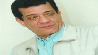 محمد الطراوي: معرض كوني أنتِ له بعد تاريخي.. ورسالته للمرأة اصنعي سعادتك بنفسك