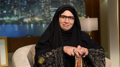 شبيهة عبلة كامل: بقلدها وأنا عندي 13 سنة.. وبيتصوروا معايا في المترو