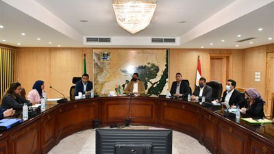 محافظ الفيوم: لن يتم غلق شارع البحر وأعمال تطوير السواقي هدفها إبراز الشكل الحضاري وتحقيق عائد اقتصادي