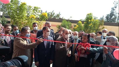 بتكلفة 9 ملايين.. محافظ كفر الشيخ يفتتح مدرسة القصابي الرسمية للغات بسيدي سالم 