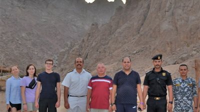 ادعم سياحة بلدك تنظم احتفالية لأحد الوفود الروسية بمشاركة القنصل العام بالغردقة | صور