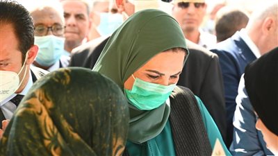 وزيرة التضامن تسلم عددا من المشروعات التنموية لأهالي أسوان