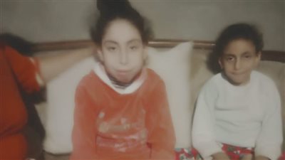 بناتي مش بتتحرك.. أب يستغيث لتشخيص مرض طفلتيه وعلاجه | صور