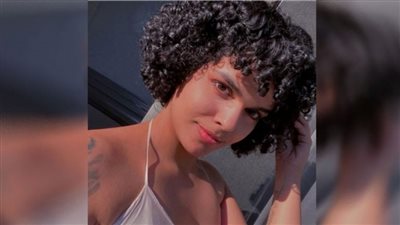 رهف القنون تستفز السعوديين بصور جريئة عقب انضمامها لموقع إباحي (صور وفيديو)