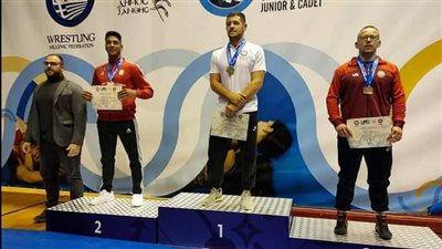 محافظ كفر الشيخ يهنئ الدولي عبدالرحمن محمد عبدالسميع لحصد فضية المصارعة باليونان