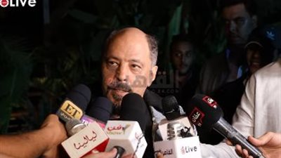 لوك جديد وشخصية حرامي.. تفاصيل دور عمرو عبد الجليل في فيلم مربع برمودا | فيديو