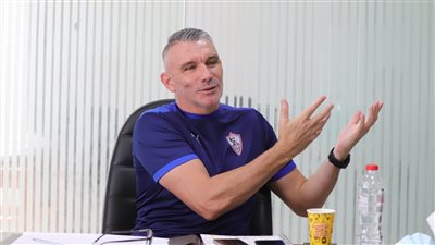 كارتيرون يرفض حضور المؤتمر الصحفي لمباراة القمة 