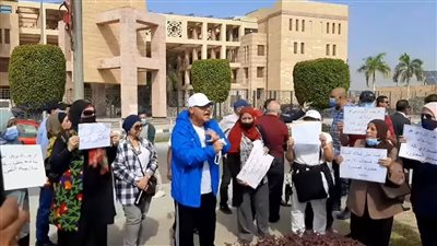 وقفة احتجاجية لـ مُلاك أراضي مدينة سفنكس بسبب ارتفاع قيمة التصالح.. والإسكان: جارٍ دراسة الأمر 