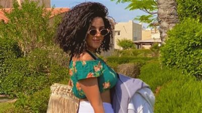 ممثلة تستغيث من حارس العقار الخاص بها: بيهددني يولع فيا أنا وأهلي