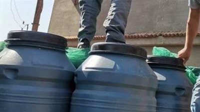 التحفظ على 2.8 طن مخللات مجهولة المصدر قبل بيعها بالشرقية | صور