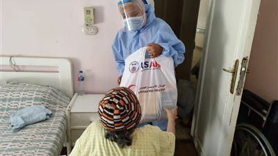 الهلال الأحمر: حملة موسعة داخل دور المسنين لمواجهة كورونا | فيديو 