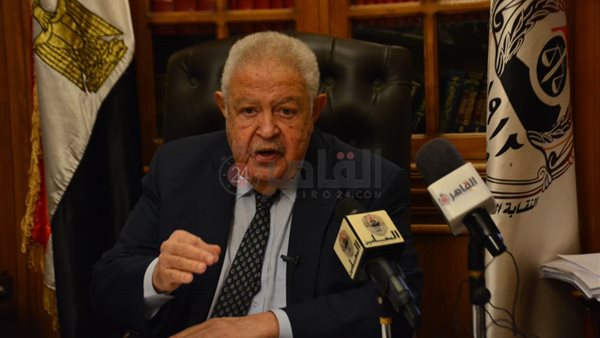 نقيب المحامين