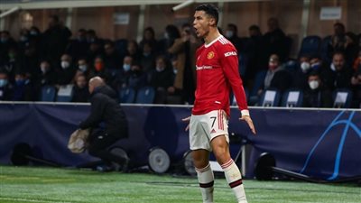 مكالمة فيرجسون ورونالدو قبل ديربي مانشستر واستمرار إصابة ديمبلي.. جولة في الصحف العالمية اليوم