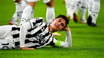 ديبالا يتخطى رقم ميشيل بلاتيني ويحتفل على طريقته أمام زينيت