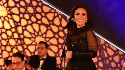 بمشاركة ابنتها.. مي فاروق تطرب جمهور الموسيقى العربية بأجمل أغانيها | صور