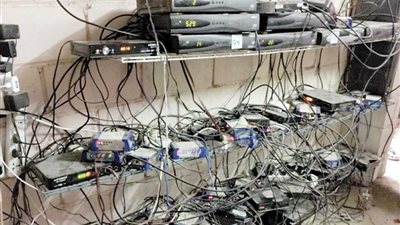 برمجيات فائقة التطور.. تفاصيل سقوط شركة لتصنيع أجهزة فك تشفير القنوات الفضائية