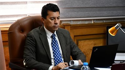 وزير الرياضة ينعى وفاة نائب رئيس نادي الترسانة 