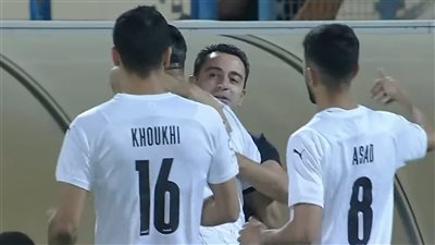 تشافي يودع لاعبي السد بعد لقاء الدحيل في الدوري القطري | فيديو