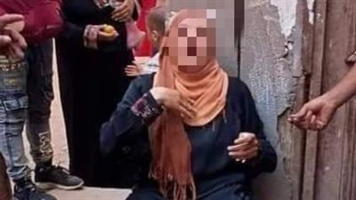 ضبط متسولة بالدقهلية.. وشهود عيان: حاولت اختطاف طفل │ صور