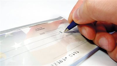 بعد الموافقة على إنشائها بمصر.. هل تضمن شركات الشيك على بياض أموال المودعين؟