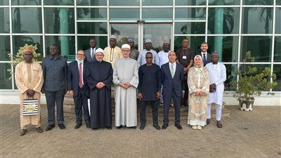 وفد الأزهر في نيجيريا يواصل جولته المكثفة بلقاء مستشار الأمن القومي وأعضاء البعثة 