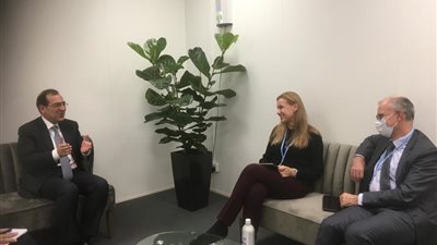 وزير البترول يناقش مع مفوضية الاتحاد الأوروبي تصدير الغاز الطبيعي