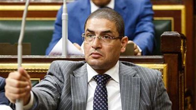 محمد أبو حامد: قراءة القرآن وقت العمل إثم