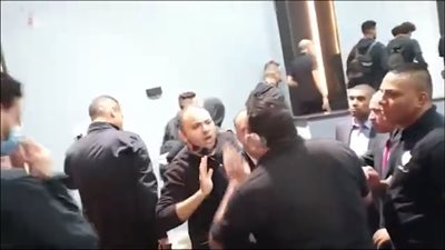 القمة تشتعل مبكرًا.. نشوب مشادة كلامية بين أمن الزمالك ومخرج قناة الأهلي