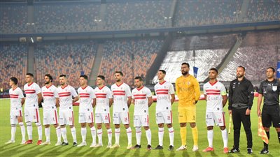 جماهير الزمالك تحيي لاعبيها بعد انتهاء القمة وتطالبهم بالدوري