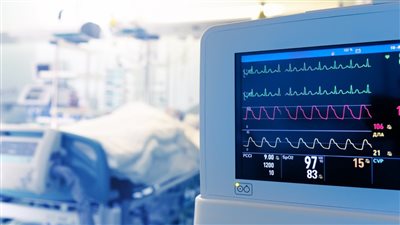 بـ أزمة قلبية.. تفاصيل نقل مشجع زملكاوي بالمنيا للعناية المركزة بعد خماسية الأهلي