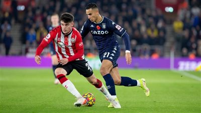 أستون فيلا يسقط أمام ساوثهامبتون في الدوري الإنجليزي