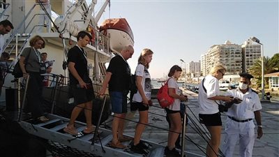 ميناء بورسعيد يستقبل اليخت السياحي Running on waves | صور 