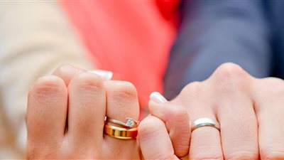 دعاء للزوج المريض.. 15 كلمة لتحصينه وشفائه من المرض