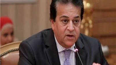 الصحة: نشهد حاليًا ذروة الموجة الرابعة لكورونا.. ولدينا أحدث أدوية تقلل حالات الوفاة