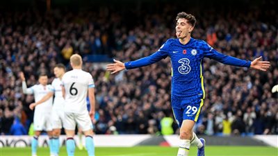 بيرنلي يوقف قطار تشيلسي بتعادل مثير في الدوري الإنجليزي الممتاز