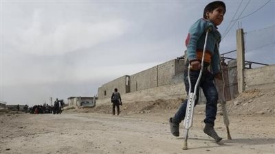 جراح الذاكرة لا تلتئم.. أجساد أطفال سوريا وليبيا والعراق منقوشة بألوان الحزن والحرب | شهادات حية