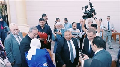 رئيس المجلس الأعلى للأمناء يشارك في حفل بلوغ مدير إدارة المنتزه التعليمية سن المعاش