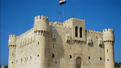 شيدت مكان منارة الإسكندرية.. تعرف على قلعة قايتباي