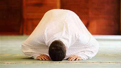 هل تُقضى الصلوات الفائتة قصرًا أم تامة؟ .. مستشار المفتي يوضح