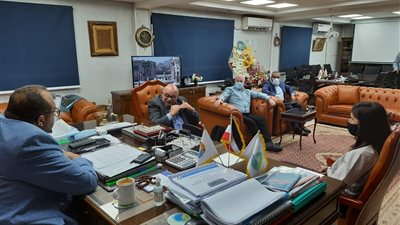 رئيس مياه سوهاج يبحث مع وفد الوكالة الأمريكية للتنمية الدولية مشروعات الدعم الفني | صور 