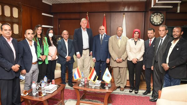 السفير الهولندي ورئيس