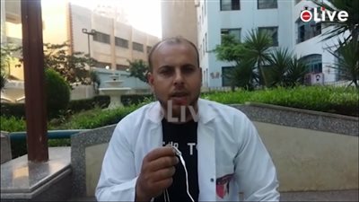 أحمد يوسف ممرض بالشرقية: بغني للمرضى والأطفال في المركز عشان أخفف عنهم