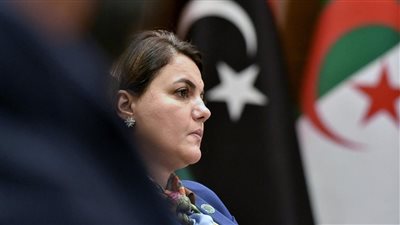 تصاعد حدة الأزمة بين الحكومة الليبية والمجلس الرئاسي حول وقف وزيرة الخارجية عن العمل