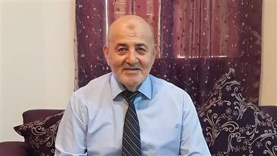 محمود مفلح: الشاعر عبد الرزاق عبد الواحد أفضل من المتنبي