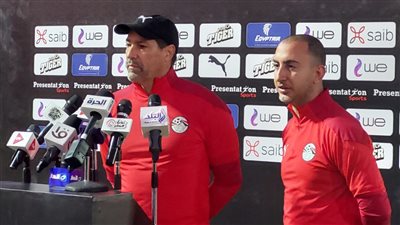 إصابة كارلوس كيروش ومساعده يدير المؤتمر الصحفي