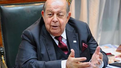 رجال الأعمال: بطرس غالي مد ايديه في جيبنا وطلع فلوس الضرائب قبل تطبيقها