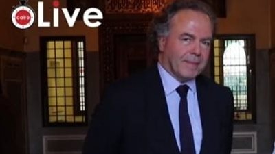 خلال توقيع اتفاقية ثلاثية.. وزير التعليم الفرنسي السابق يشيد بعلاقة مصر وفرنسا تعليميا