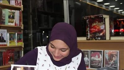 مريم عبد الحكيم تكتب: اللعنة تأبى أن تتركني!