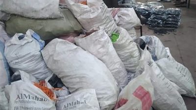 ضبط مصنع مخالف لتصنيع أغطية بالوعات الصرف الصحي بشبرا الخيمة 